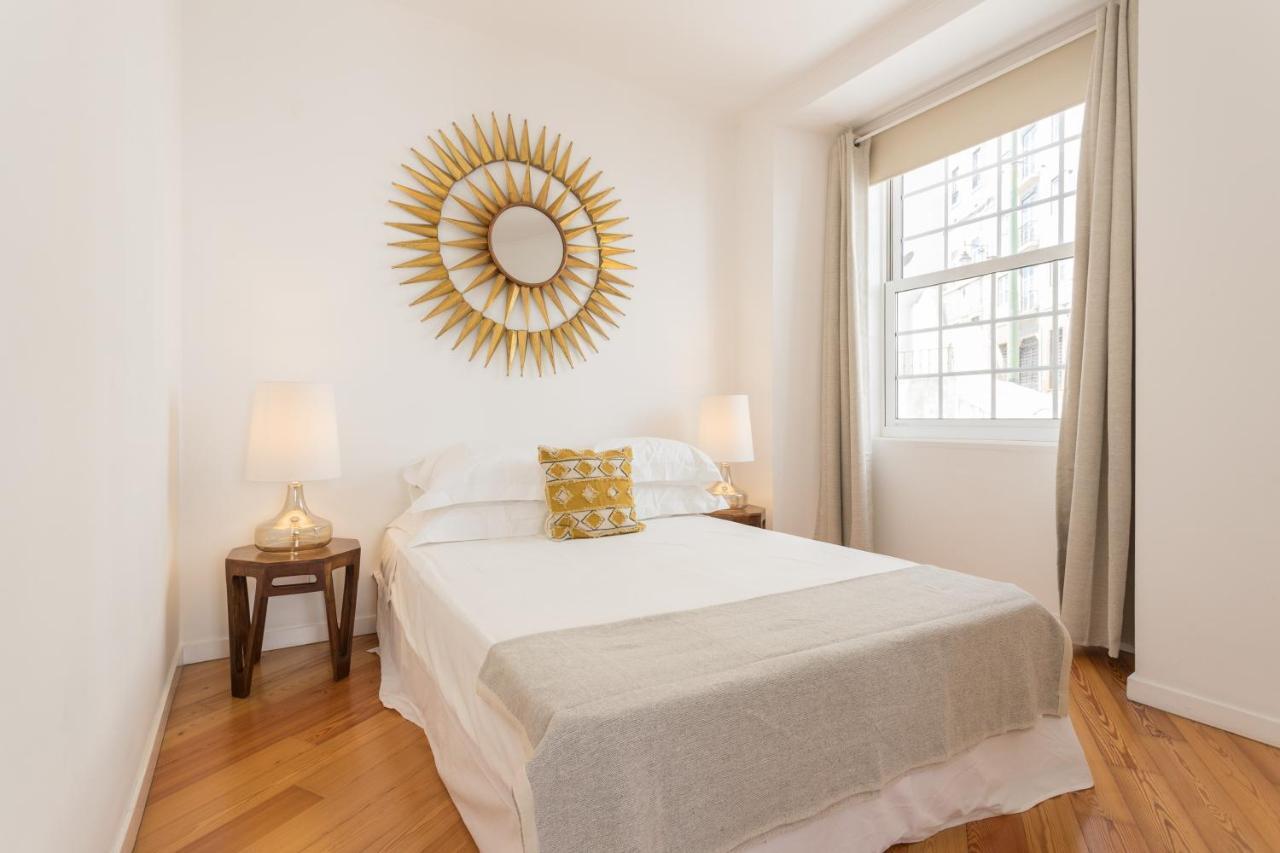 Downtown - Chiado & Me Apartment Lisbon Luaran gambar